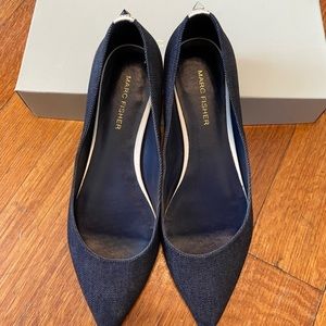 Like new Marc Fisher Favaah Flats 7.5